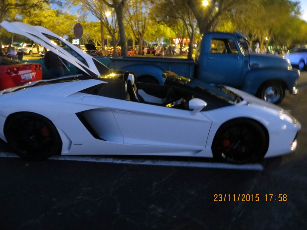 Monday night car show Fort Myers – Florida, United States – photo 1