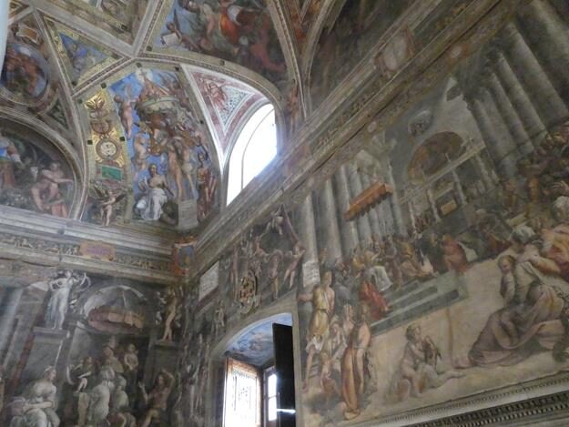 Vatican City Museum and the Sistine Chapel – photo 25