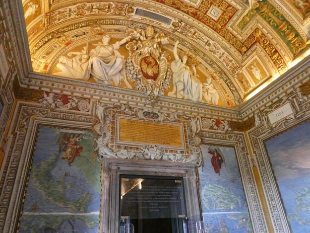 Vatican City Museum and the Sistine Chapel – photo 20