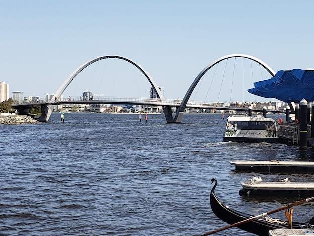 Perth, AU (Harbor area and Eagles celebration party) – Western Australia, Australia – photo 7