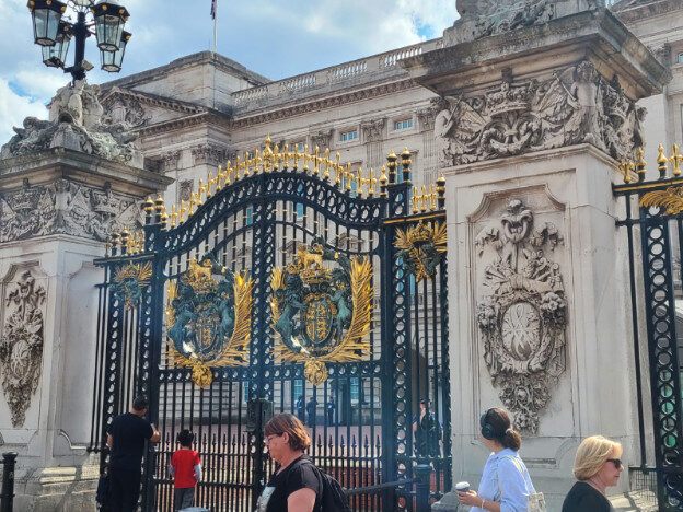 Buckingham Palace, London – City of Westminster, England – photo 8