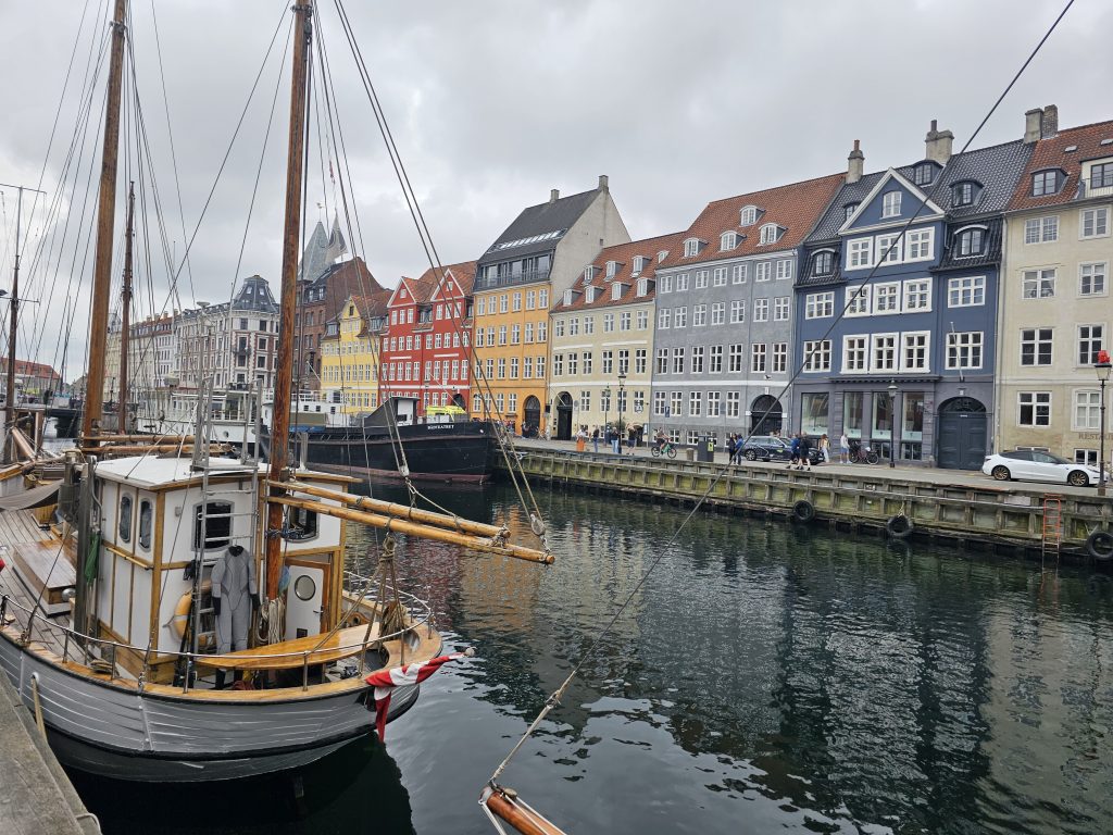 Hop on Hop off bus tour (Day 1), Copenhagen, Denmark – Capital Region of Denmark – photo 1