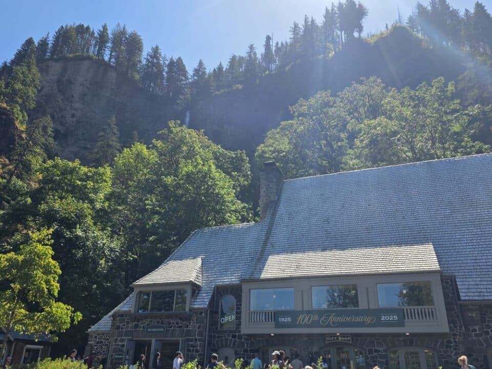 Columbia River Gorge National Scenic Area, OR – Cascade Locks, Oregon – photo 2